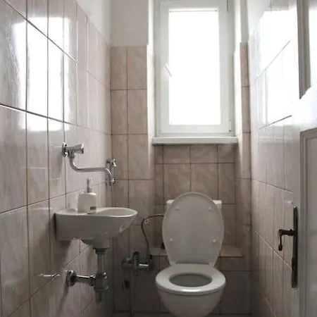 Monarch Apartment *